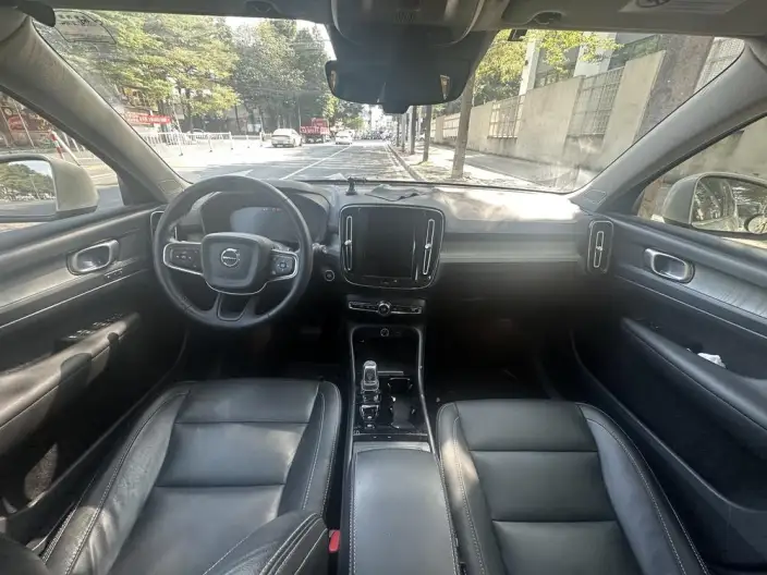 Volvo XC40 2022 Model T4 4WD Smart Range Deluxe Edition – фото 7