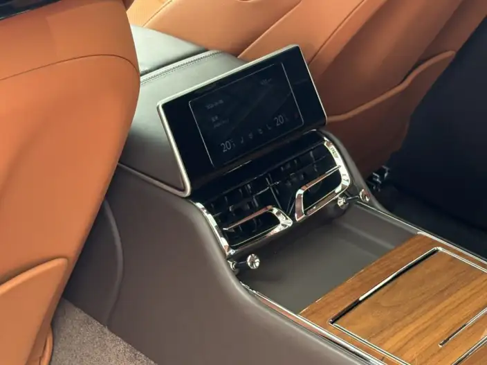 Bentley Flying Spur 2022 Model Hybrid – фото 7
