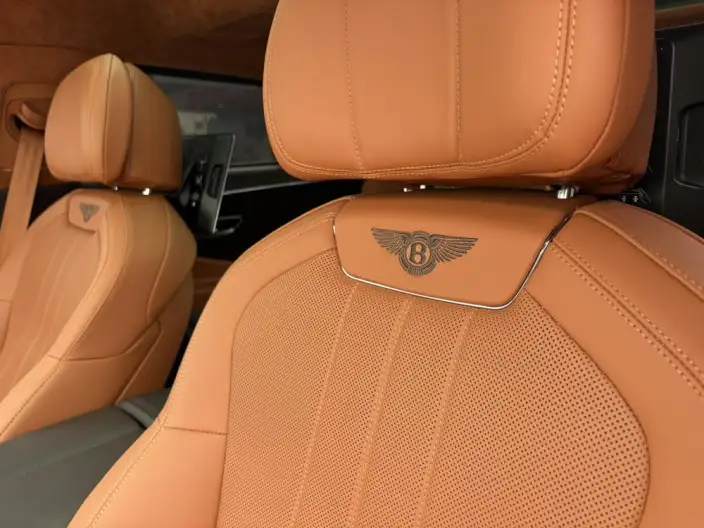 Bentley Flying Spur 2022 Model Hybrid – фото 10
