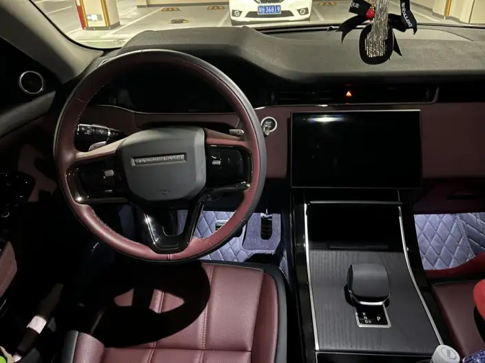 Range Rover Evoque 2026 Model Range Rover Evoque L 2.0T SE – фото 7