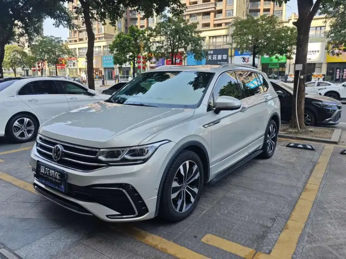 Volkswagen Tiguan L 2022 Model 330TSI Automatic 2WD R-Line Ultimate Edition