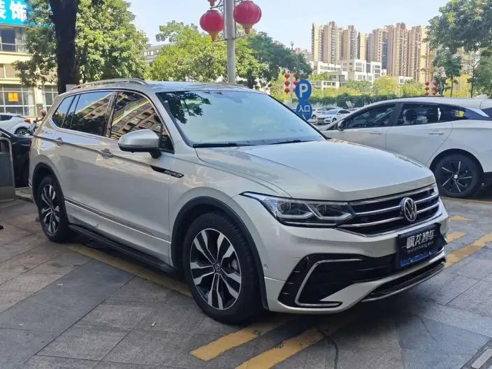 Volkswagen Tiguan L 2022 Model 330TSI Automatic 2WD R-Line Ultimate Edition