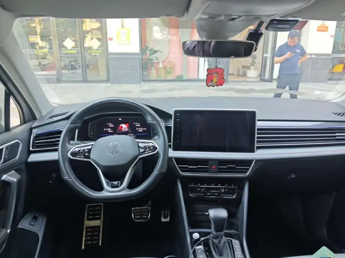 Volkswagen Tiguan L 2022 Model 330TSI Automatic 2WD R-Line Ultimate Edition – фото 8
