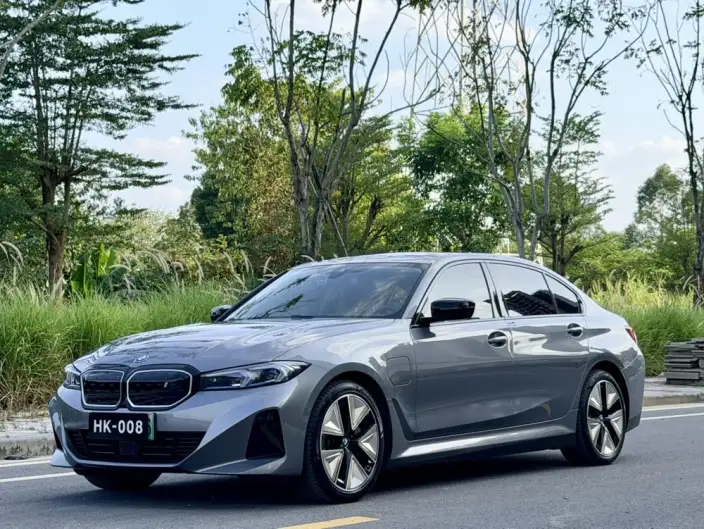 BMW i3 2023 Model eDrive40L Night Edition Sports Set – фото 1