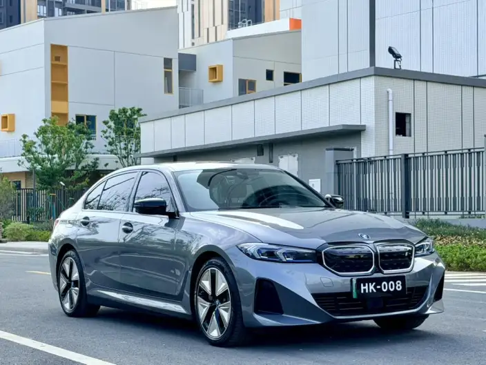 BMW i3 2023 Model eDrive40L Night Edition Sports Set – фото 3