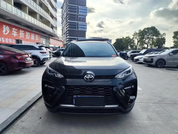 Toyota Wildlander 2022 Model 2.0L 2WD Premium Edition – фото 2