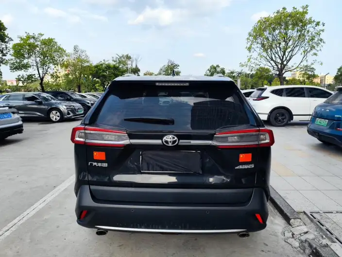 Toyota Wildlander 2022 Model 2.0L 2WD Premium Edition – фото 4