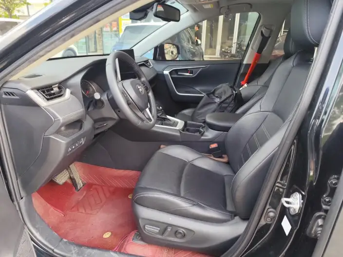 Toyota Wildlander 2022 Model 2.0L 2WD Premium Edition – фото 8