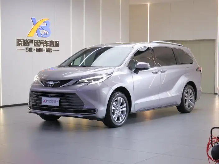 Toyota Sienna 2024 Model Hybrid 2.5L 4WD Premium Edition – фото 1
