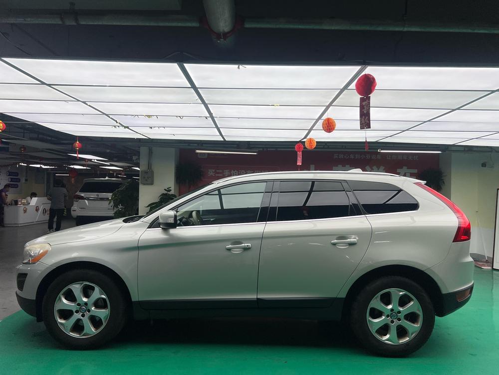 Volvo XC60 import 2012 модификация T5 Comfort Edition – фото 4