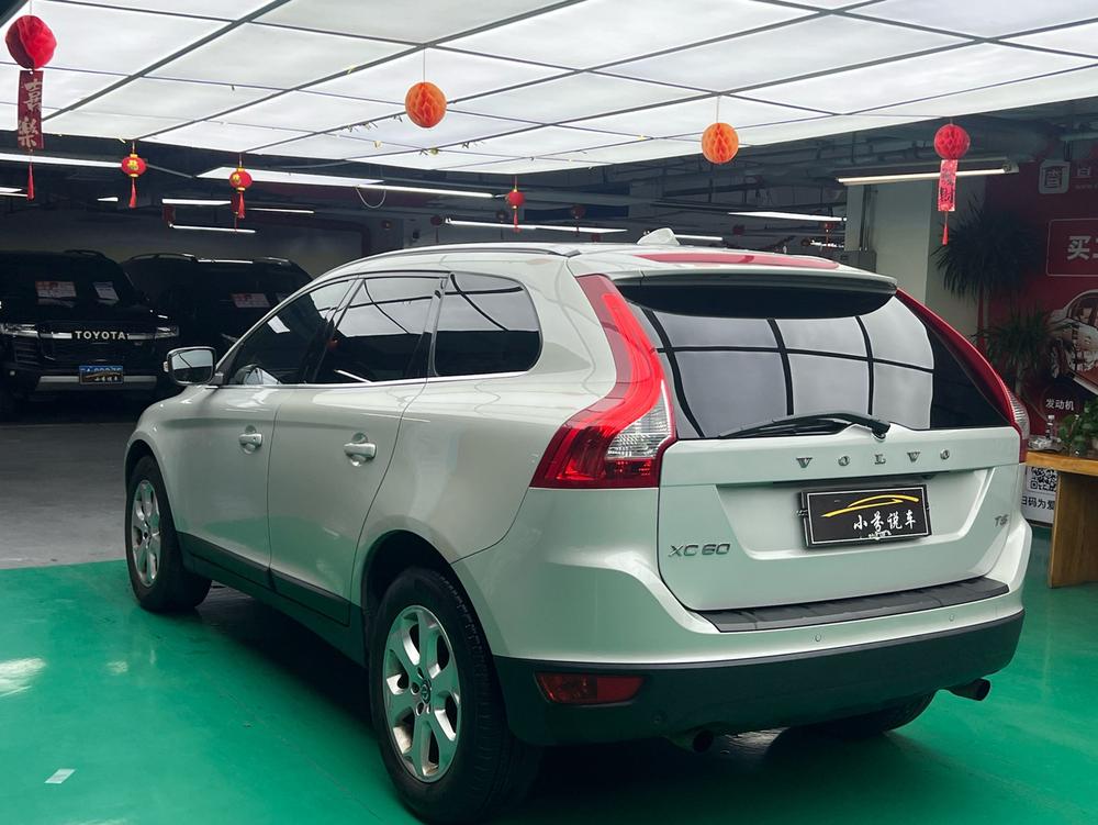 Volvo XC60 import 2012 модификация T5 Comfort Edition – фото 5