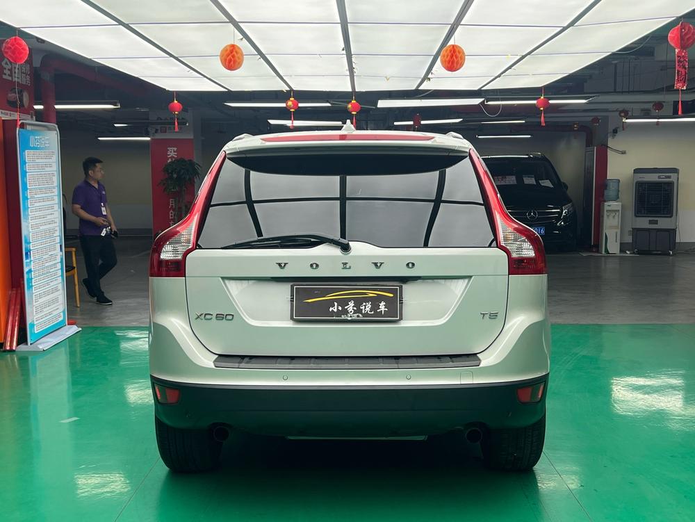 Volvo XC60 import 2012 модификация T5 Comfort Edition – фото 6