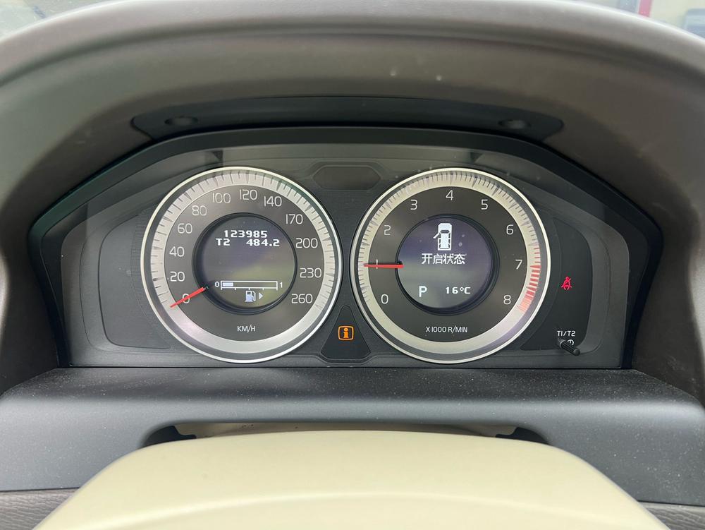 Volvo XC60 import 2012 модификация T5 Comfort Edition – фото 13