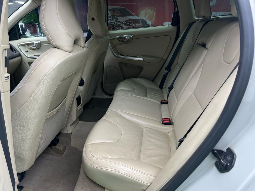 Volvo XC60 import 2012 модификация T5 Comfort Edition – фото 15