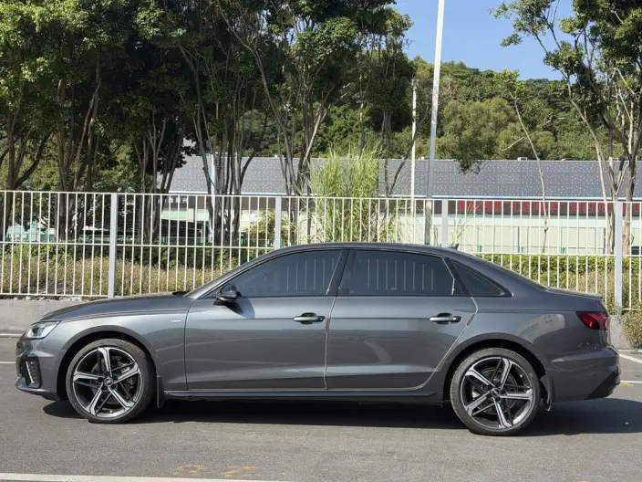 Audi A4 L 2024 Model 40 TFSI Luxury Dynamic Model