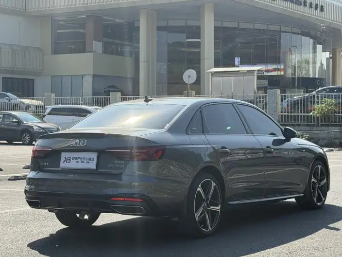 Audi A4 L 2024 Model 40 TFSI Luxury Dynamic Model – фото 6