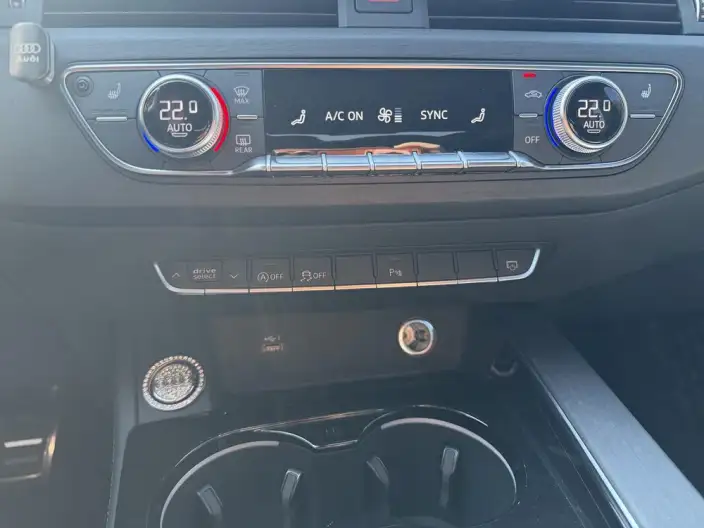 Audi A4 L 2024 Model 40 TFSI Luxury Dynamic Model – фото 9