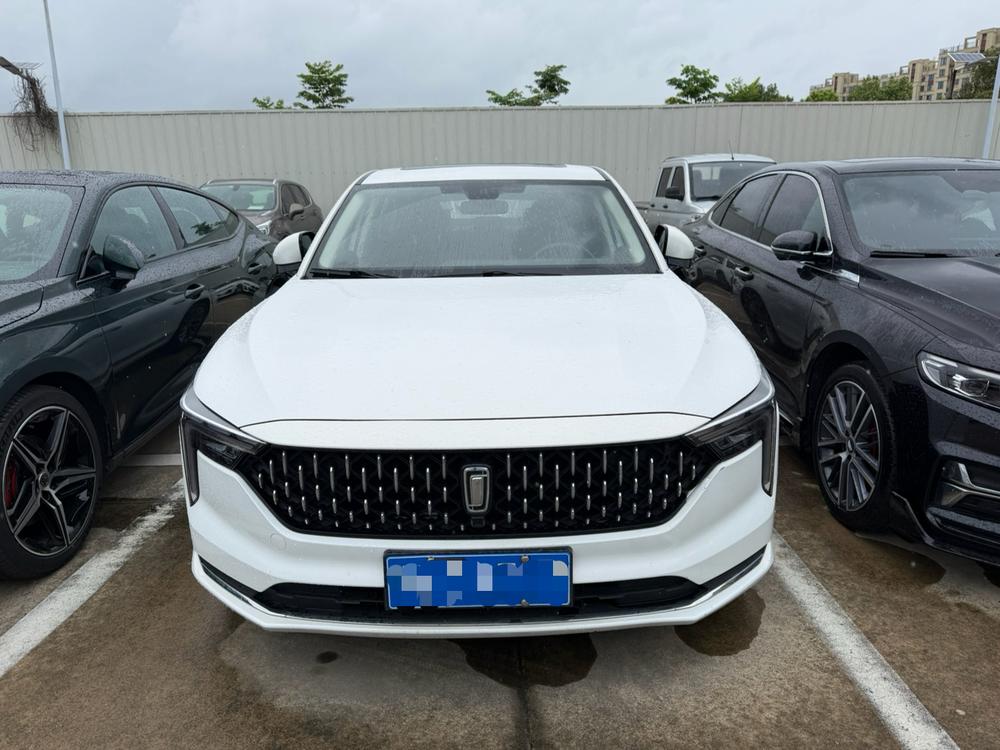 Bestune B70 2023 Third Gen 1.5T Automatic Enjoy 70th Anniversary Edition – фото 2