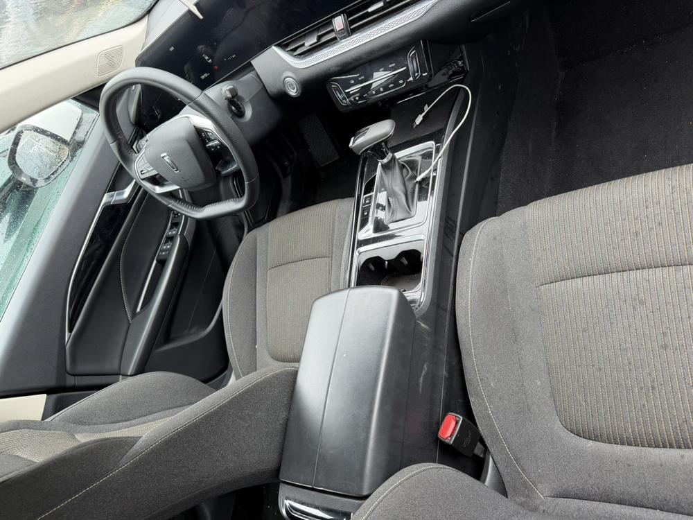 Bestune B70 2023 Third Gen 1.5T Automatic Enjoy 70th Anniversary Edition – фото 8