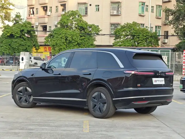 ONVO L90 2025 Model VI seat Edition Ultra – фото 4