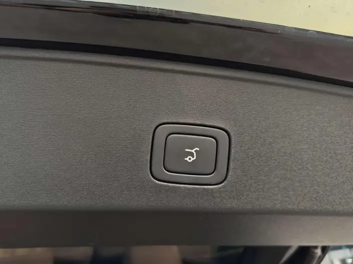 ONVO L90 2025 Model VI seat Edition Ultra – фото 9