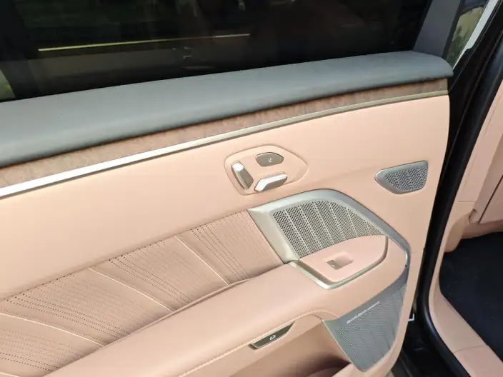ONVO L90 2025 Model VI seat Edition Ultra – фото 10