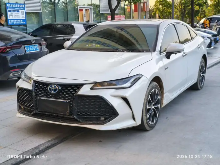 Toyota Avalon 2022 Model Hybrid 2.5L Deluxe Edition – фото 1