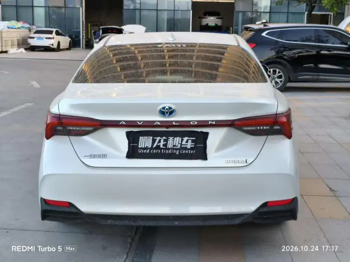 Toyota Avalon 2022 Model Hybrid 2.5L Deluxe Edition – фото 4