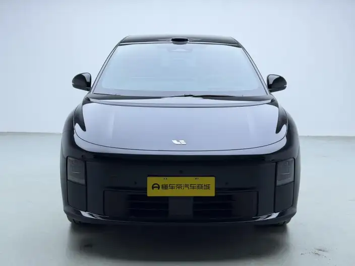 Li Auto i6 2025 Model 4WD Standard Edition – фото 2