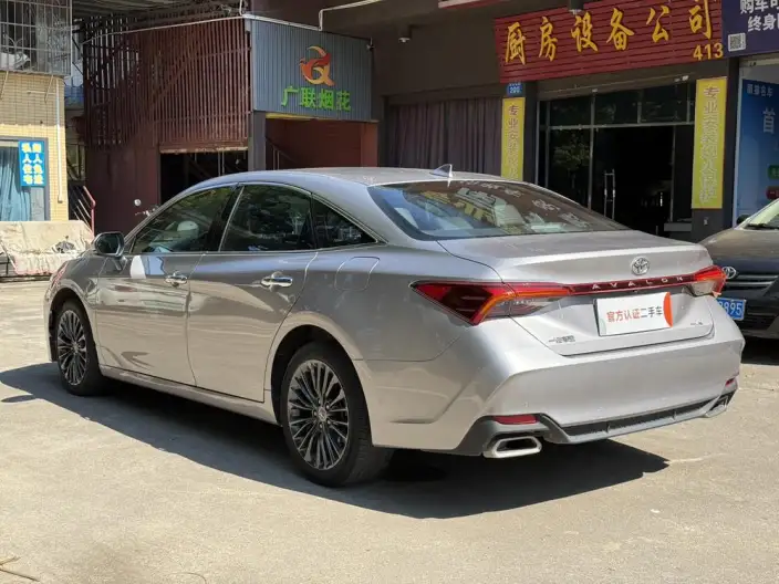 Toyota Avalon 2022 Model 2.0L XLE Exclusive Edition – фото 4