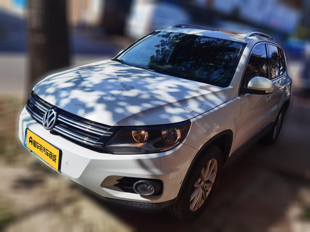 Volkswagen Tiguan 2012 2.0TSI Comfort – фото 1
