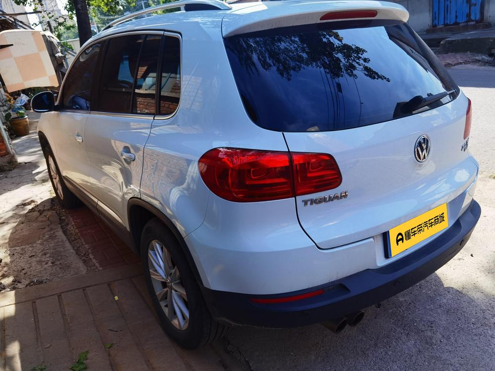 Volkswagen Tiguan 2012 2.0TSI Comfort – фото 4