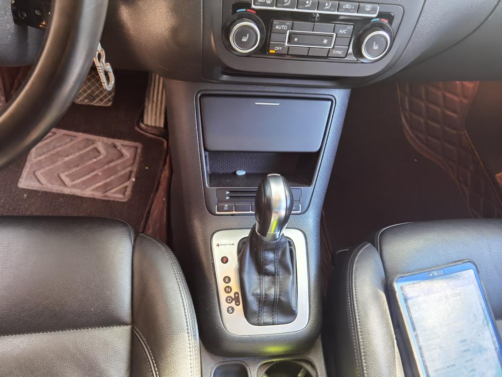 Volkswagen Tiguan 2012 2.0TSI Comfort – фото 9