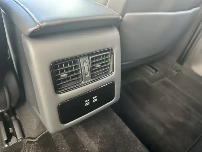 Toyota Camry 2027 Model 2.0GVP Deluxe Edition – фото 7