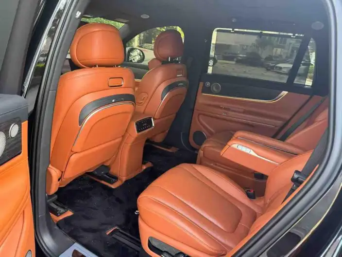 Aito M9 2024 Model Extended Range Ultra VI seat Edition – фото 8