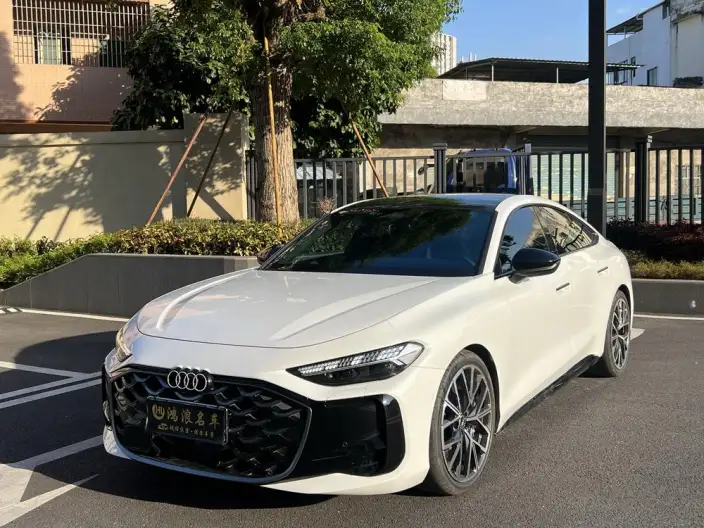Audi A5 L Sportback 2026 Model 2.0TFSI 150kW Exclusive quattro Model