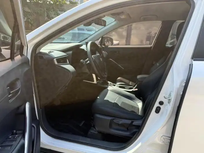 Toyota Corolla Cross 2023 Model 2.0L Intelligent Hybrid Pioneer Edition – фото 9