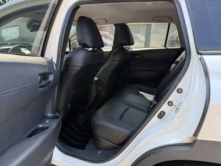 Toyota Corolla Cross 2023 Model 2.0L Intelligent Hybrid Pioneer Edition – фото 10