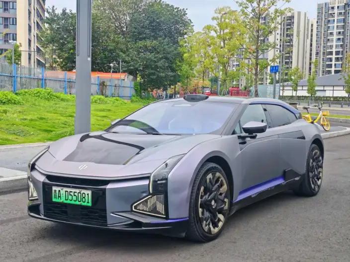 HiPhi Z 2023 Model 4 seat Edition – фото 1