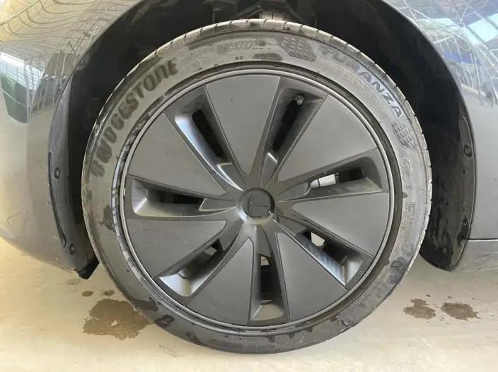 Model 3 2025 Model Facelift Rear-wheel drive version – фото 8