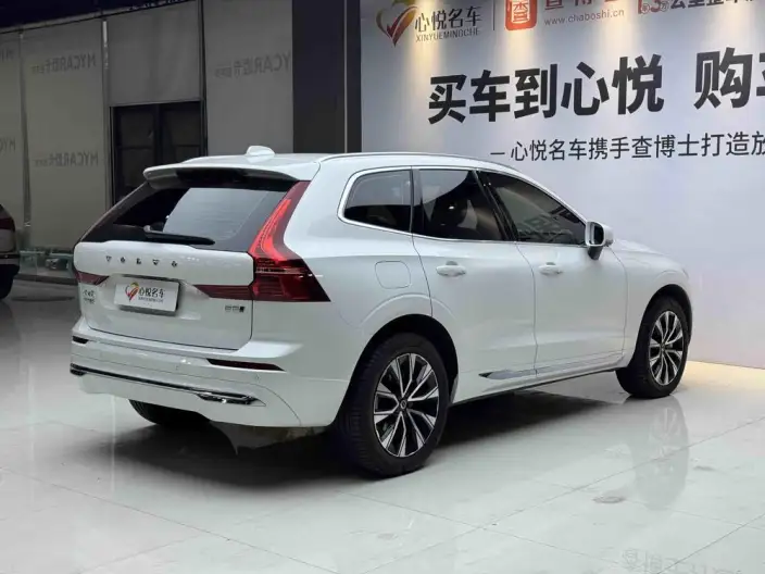 Volvo XC60 2024 Model B5 4WD Smart Range Deluxe Edition – фото 6