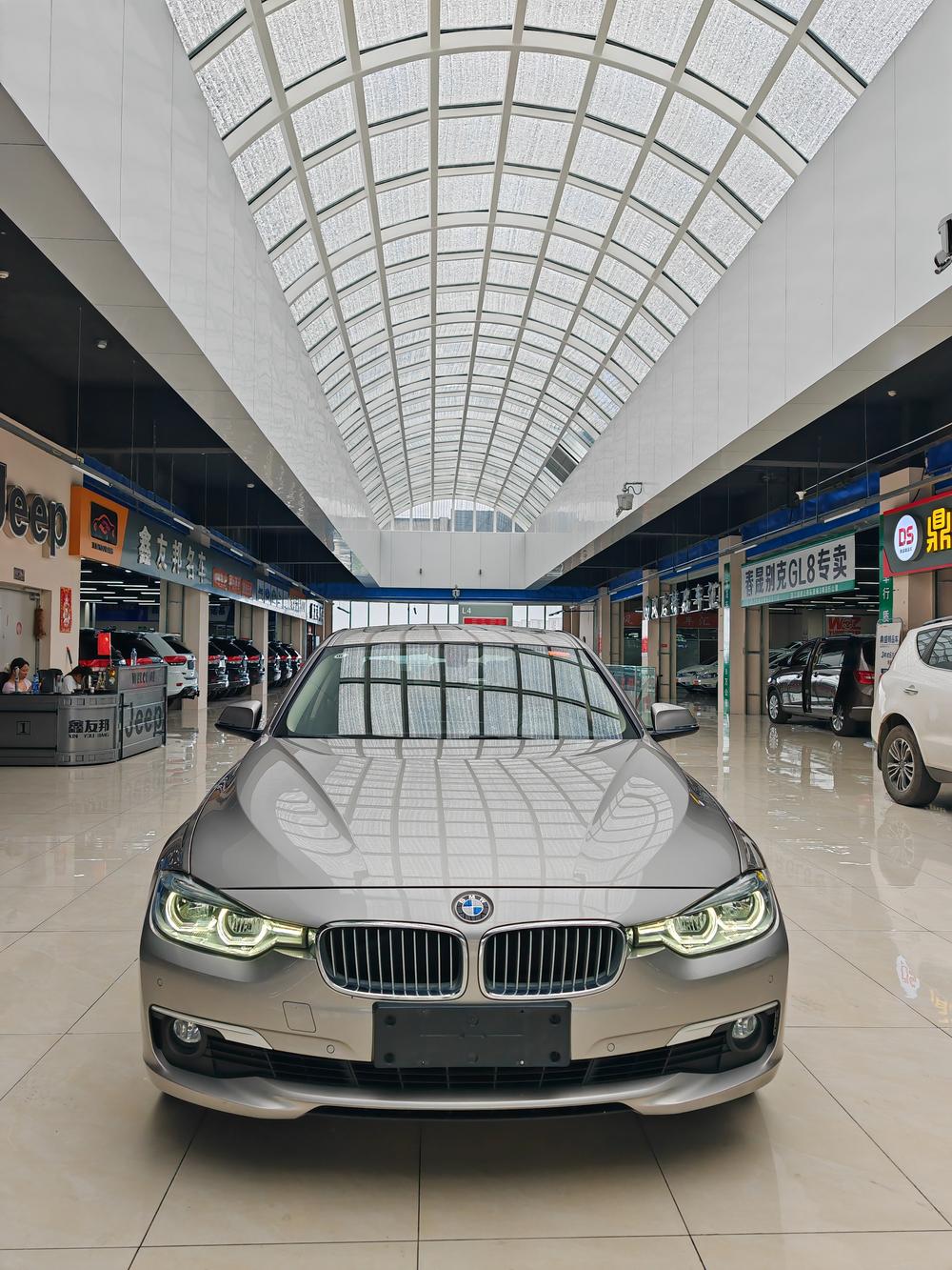 BMW 3 Series Модель 2019 года 320Li xDrive Fashion – фото 2