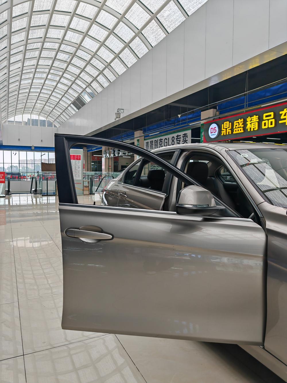 BMW 3 Series Модель 2019 года 320Li xDrive Fashion – фото 13