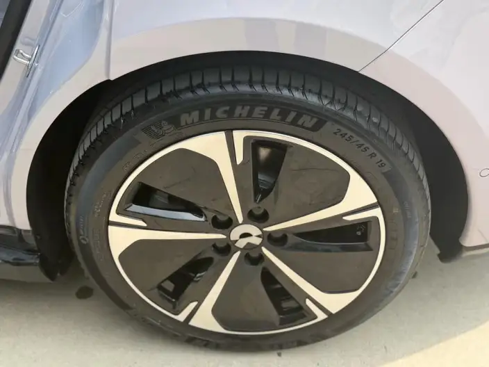 NIO ET5 2025 Model 75kWh – фото 6