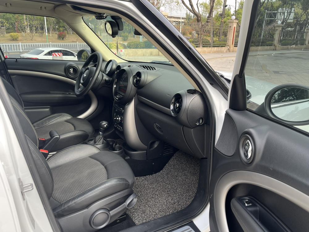 MINI COUNTRYMAN 2014 1.6T COOPER ALL4 Fun – фото 8