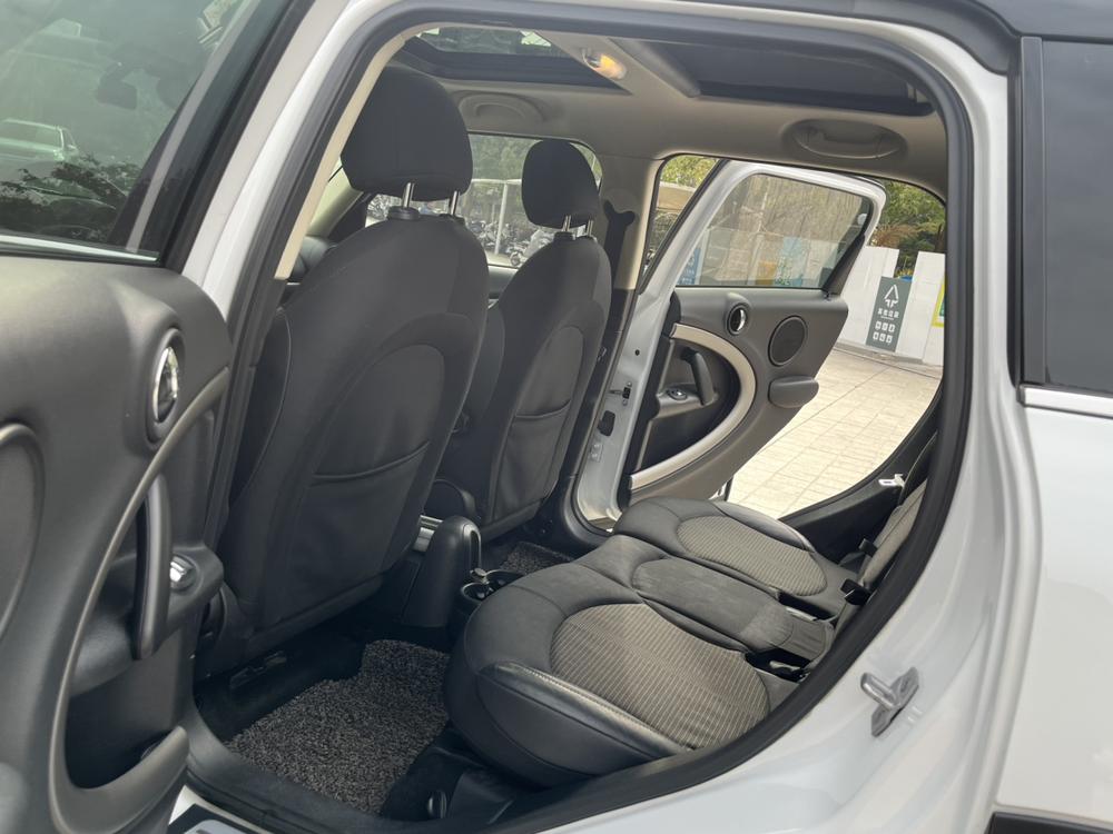 MINI COUNTRYMAN 2014 1.6T COOPER ALL4 Fun – фото 10