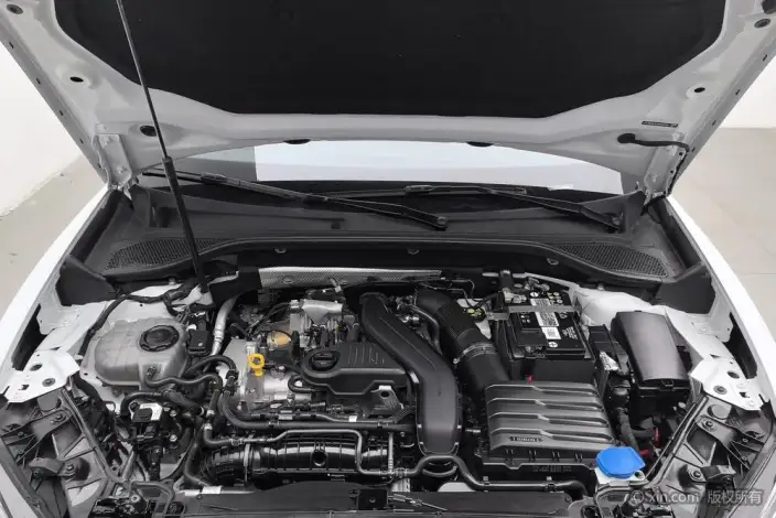 AUDI Q2L 2024 Model 35 TFSI Fashion Dynamic Model – фото 5