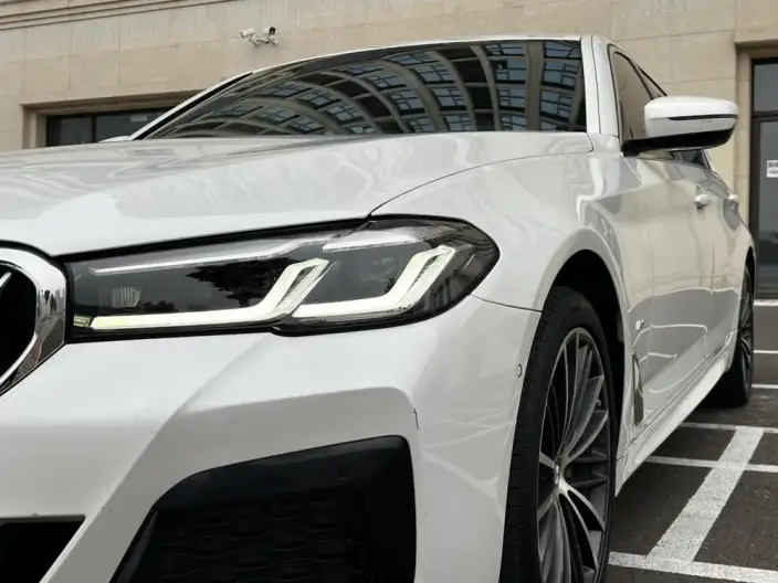 BMW 5 Series 2022 Model 530Li Leading Model M Sports Set – фото 7