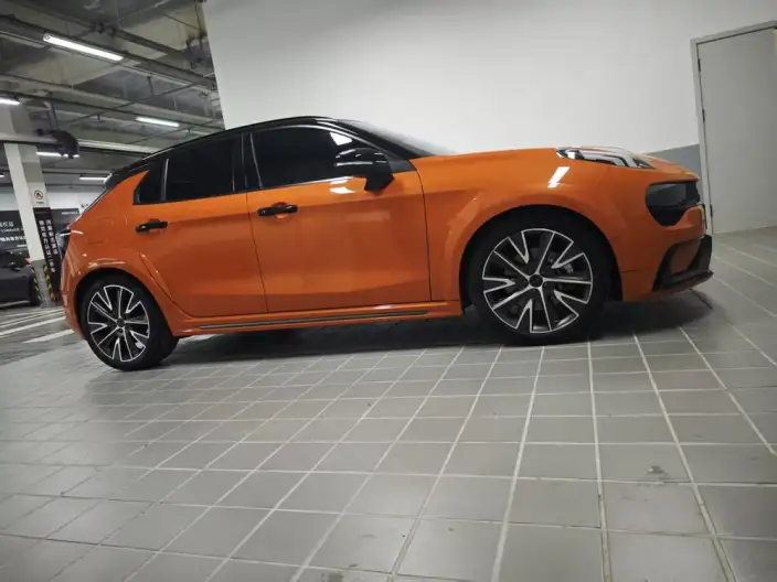 Lynk & Co 02 Hatchback 2021 Model 2.0TD Hatchback Halo – фото 5