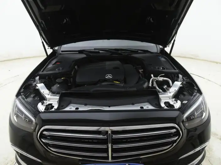 Mercedes-Benz E-Class 2022 Model E 300 L Luxury Model sedan – фото 6